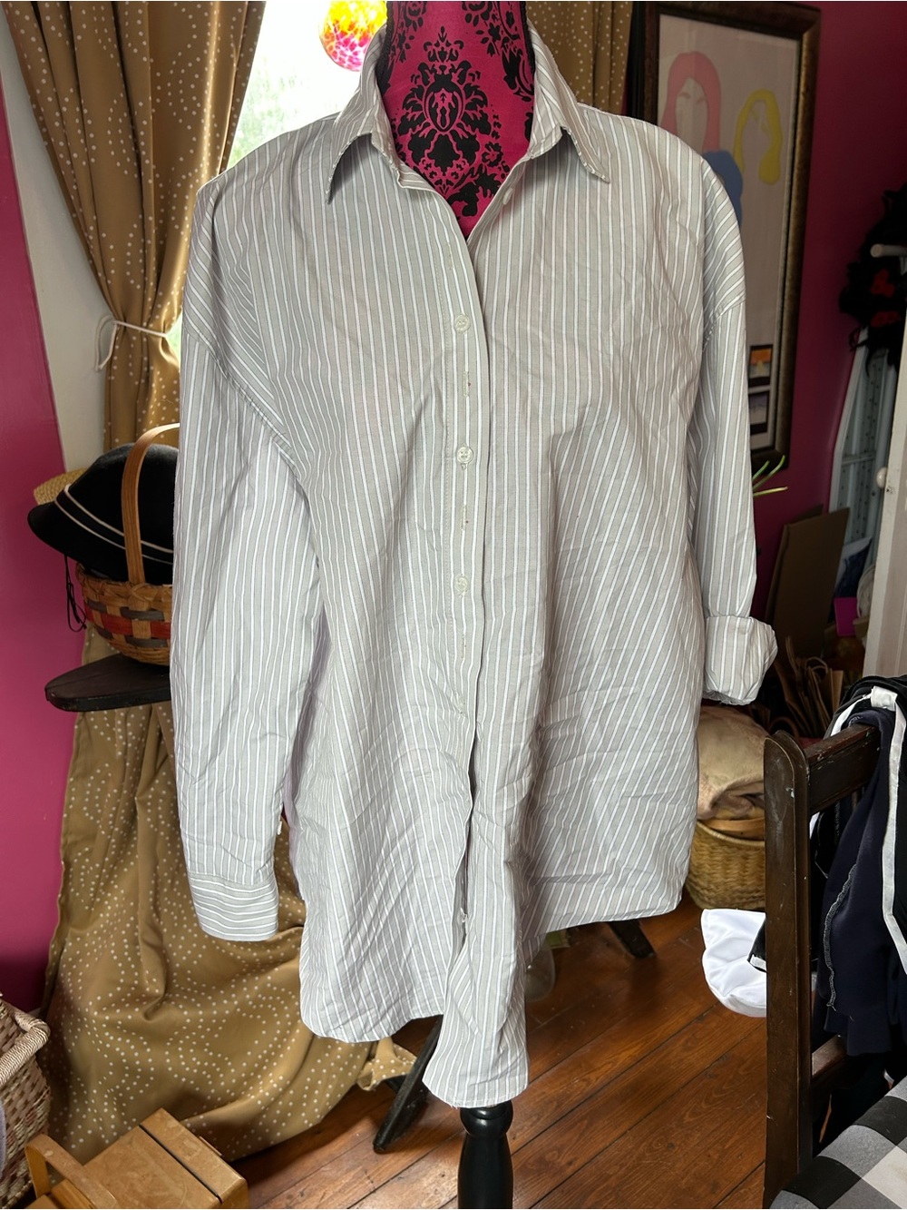 Zara Men's White and Light Gray Pinstripe Button-Down Shirt